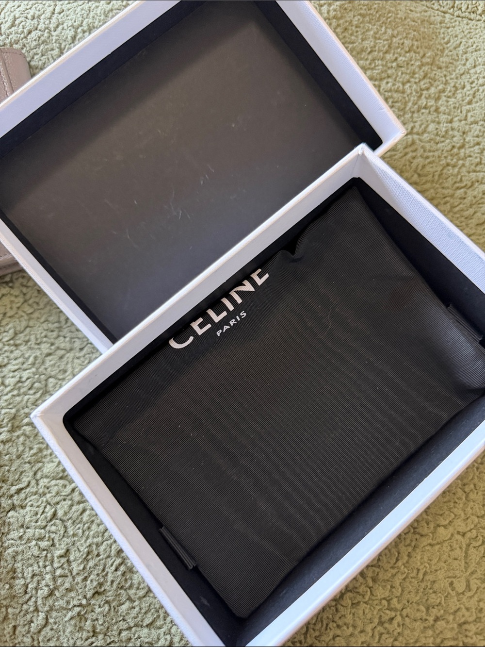 Celine FINE STRAP WALLET NINO IN SUPPLE GRAINED CALFSKIN - Picture 12 of 13